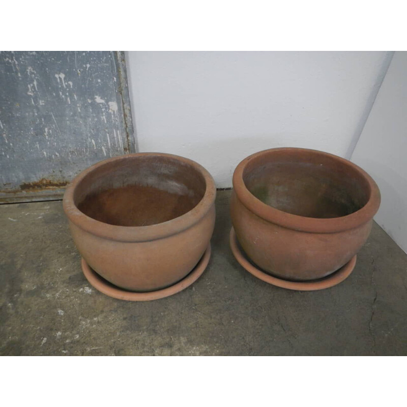 Coppia di vasi vintage in terracotta