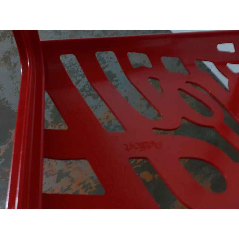 Vintage red chair by Jeremy Harvey for Artifort