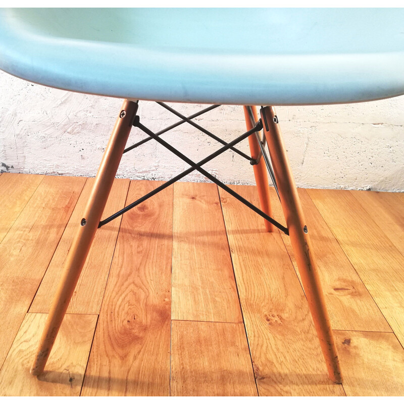 Vintage armchair from Eames