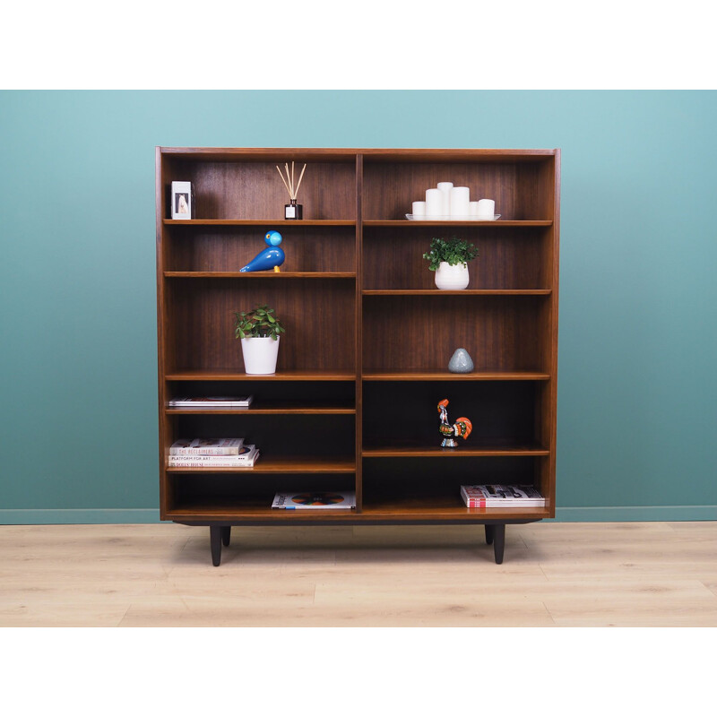 Rosewood vintage Danish bookcase by Hundevad, 1960s