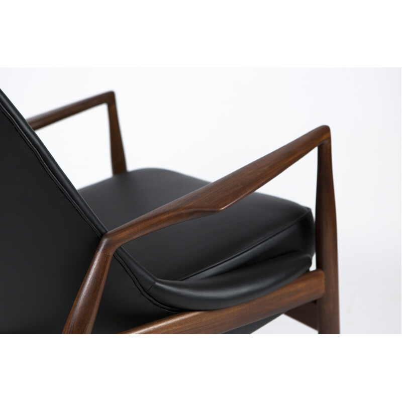 Lounge chair in black leather, Ib KOFOD LARSEN - 1950s