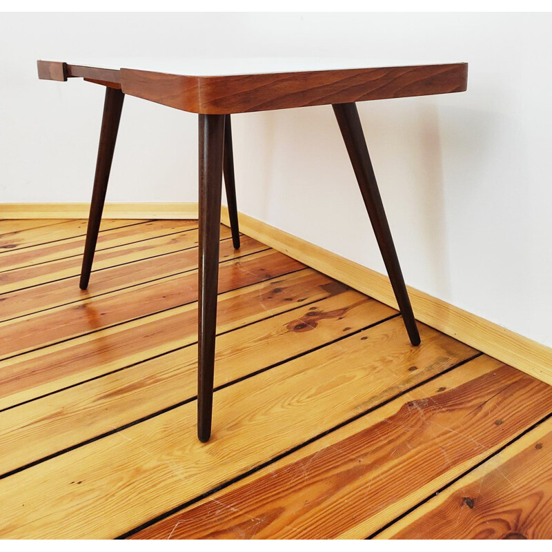 Mesa de centro vintage de madera de haya y cristal de J.Jiroutek para Cesky Nabytek, Checoslovaquia 1960