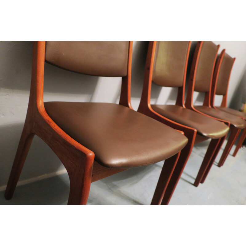 Set of 4 dining chairs in teak and leather, Kai KRISTIANSEN - 1960s