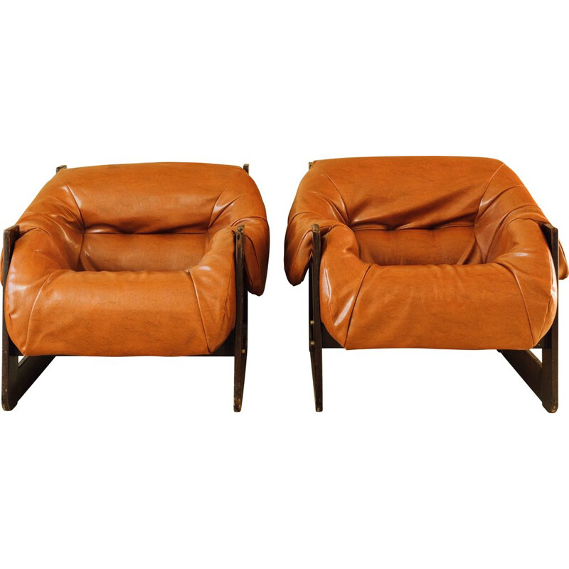 Pair of vintage armchairs in brown leather by Percival Lafer