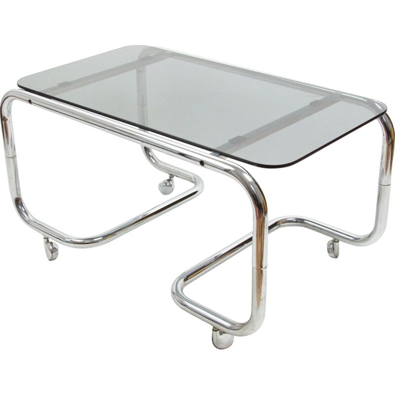 Mesa de centro vintage de cristal ahumado con ruedas, 1970