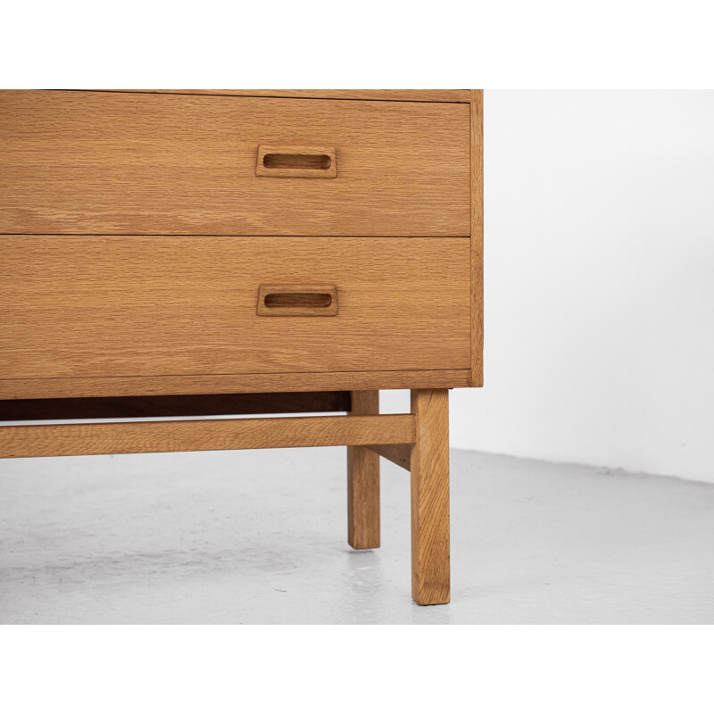 Mid century Danish chest of drawers in oakwood by Børge Mogensen, 1960s