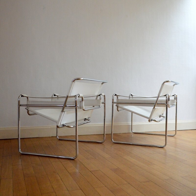 Pair of white "wassily" armchairs, Marcel BREUER - 1980s