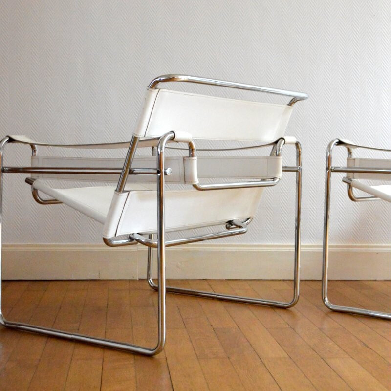 Pair of white "wassily" armchairs, Marcel BREUER - 1980s