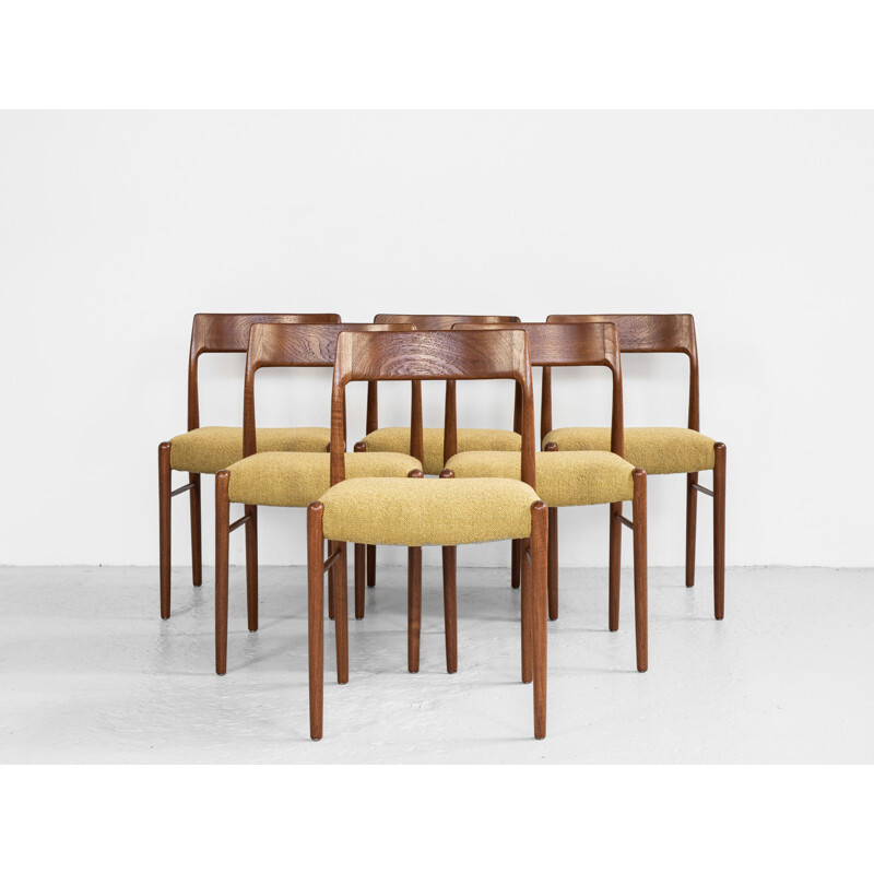 Set of 6 mid century Danish dining chairs in teak with new fabric, 1960s