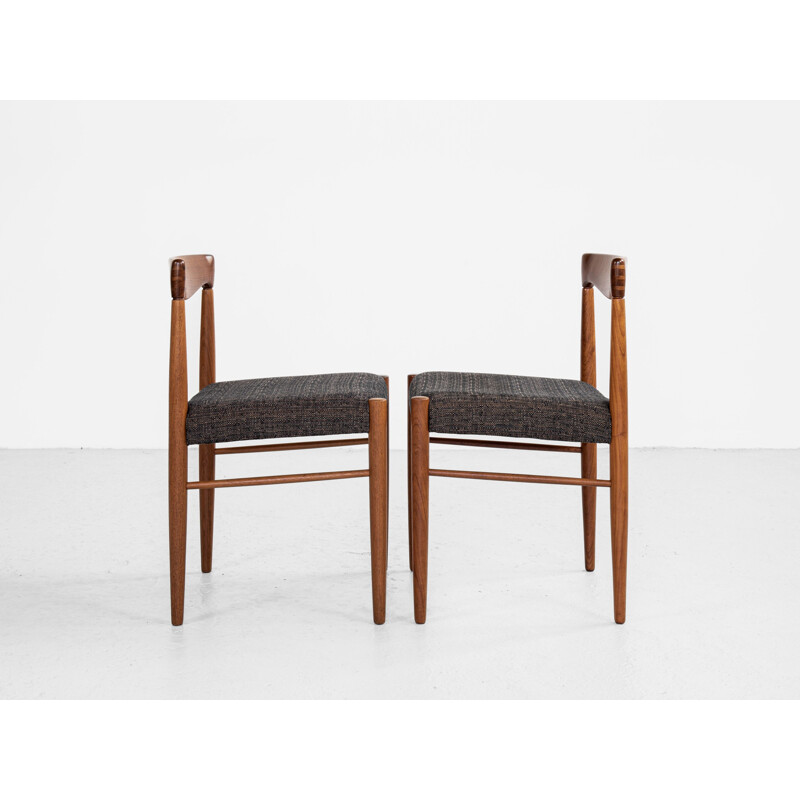 Set of 8 mid century Danish dining chairs in teak by Hw Klein for Bramin, 1960s