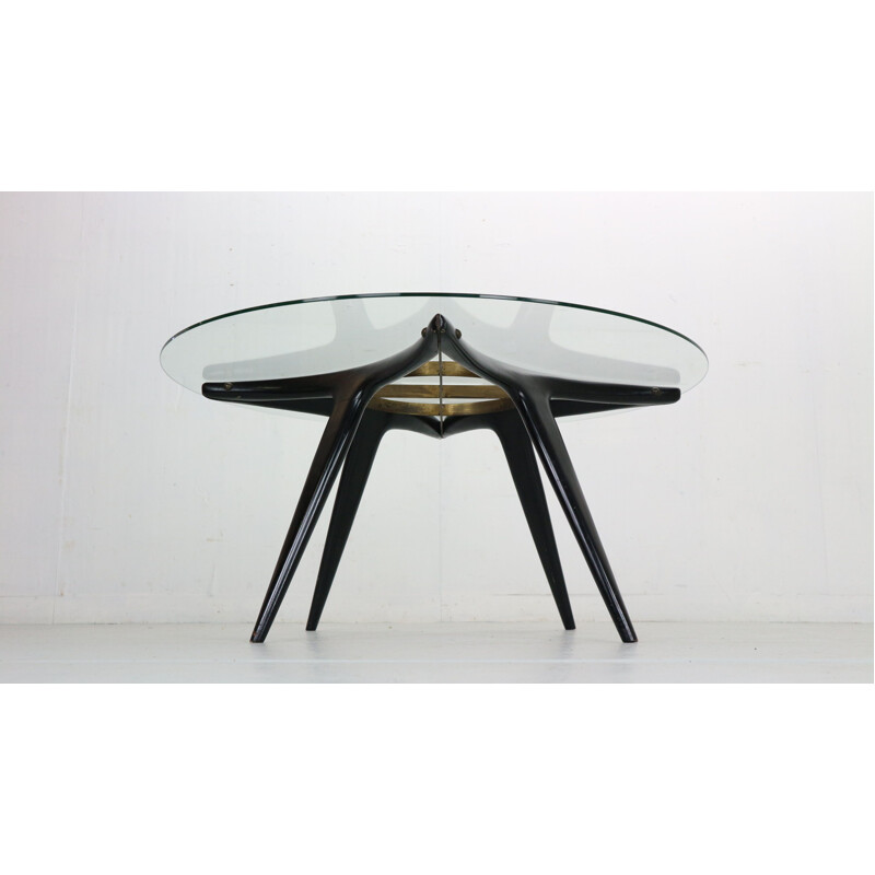 Singer and Sons vintage round brass and glass coffee table, Italy 1950