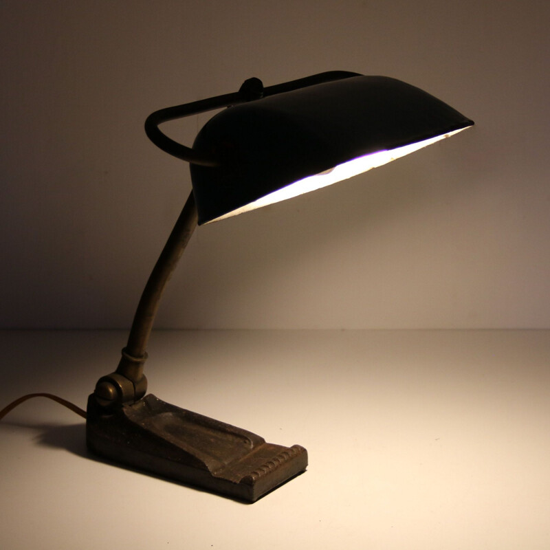 Vintage desk lamp with enameled metal cover, 1930