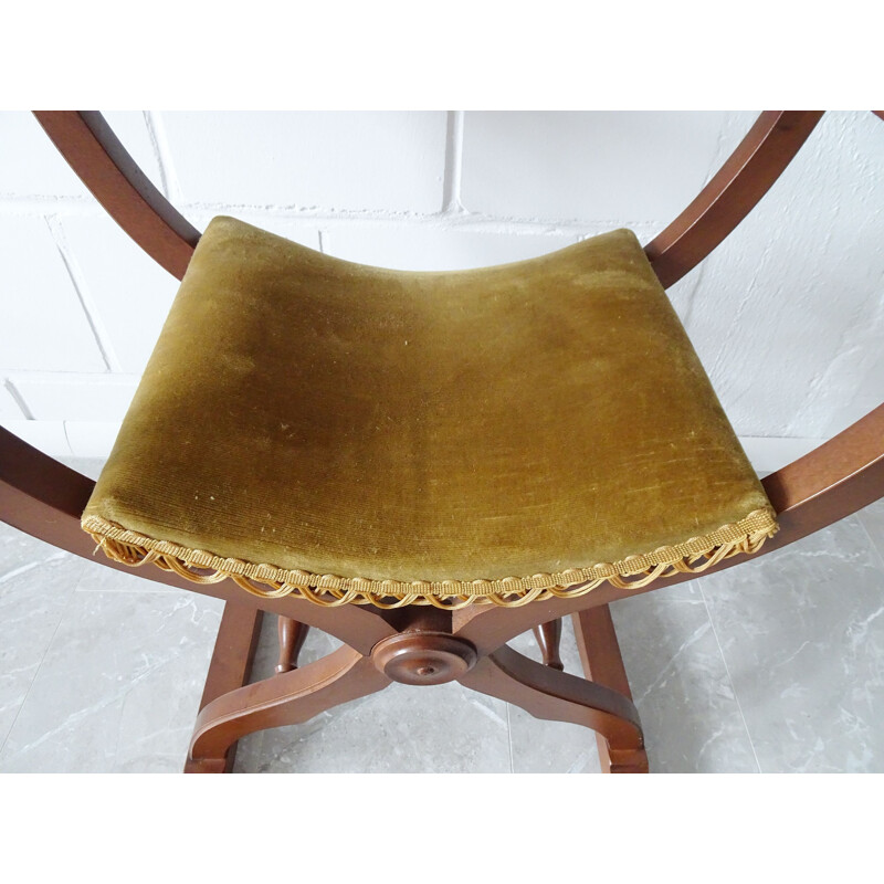 Cadeira Vintage Savanarola em madeira de nogueira e estofos verdes, 1960-1970