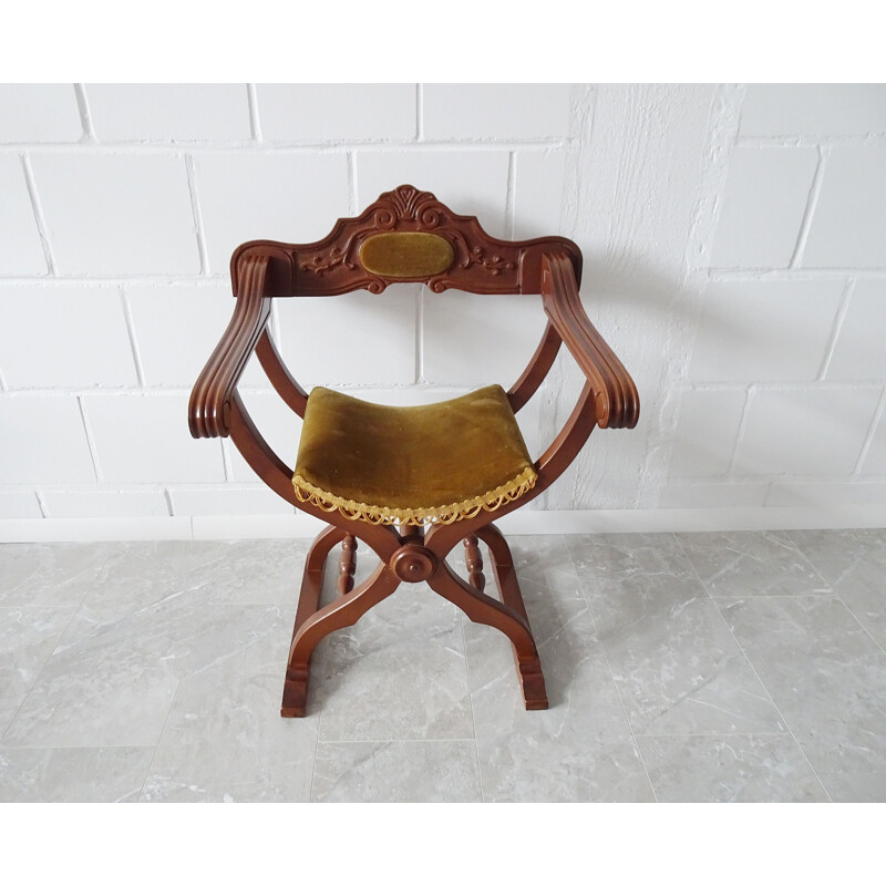 Vintage Savanarola Stuhl aus Walnussholz und grüner Tapete, 1960-1970