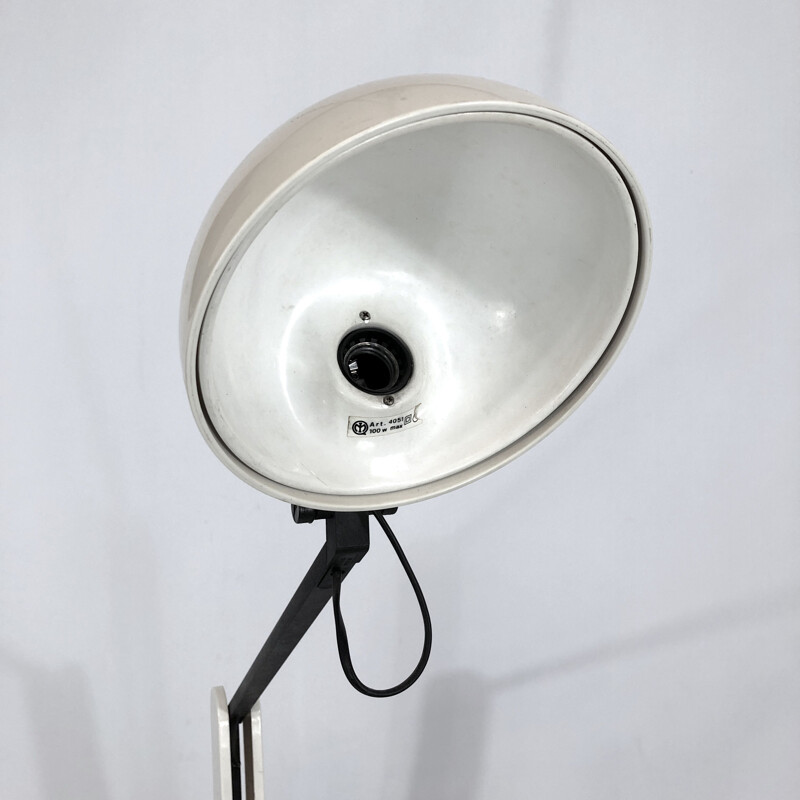 Weiße, gelenkige Vintage-Tischlampe aus Kunststoff und Metall von Harvey Guzzini, 1970