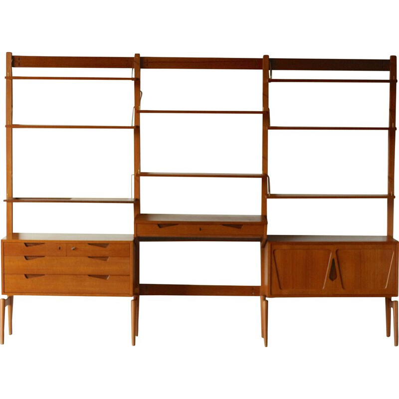 Vintage teak bookcase by Kjell Riise for Rival Brodrene Jatog, Norway 1960s