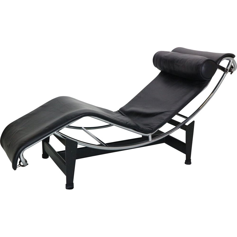 Vintage black Lounge chair by Le Corbusier for Cassina, 1970