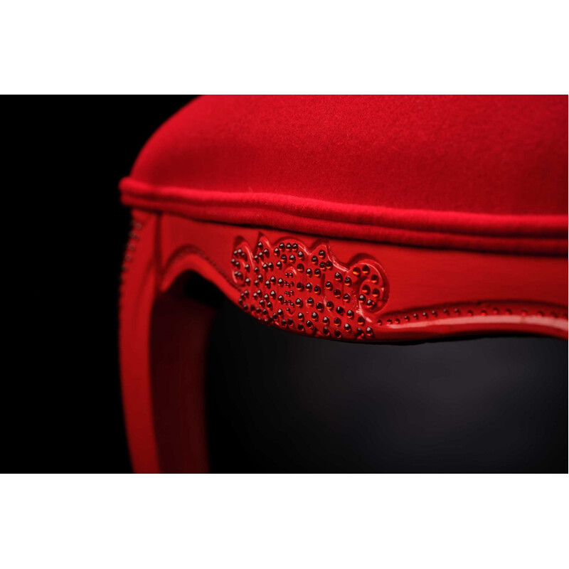 Chaise rouge vintage Ruby Rhinestone en hêtre