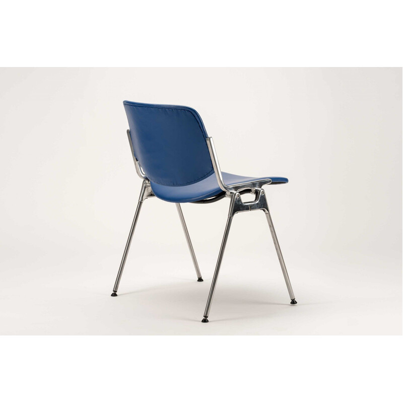Vintage electric blue Leather chair by Giancarlo Piretti for Castelli Dsc Axis