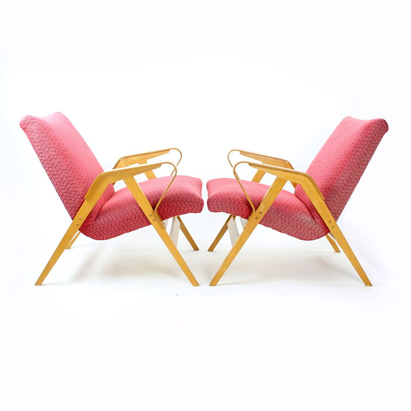 Mid century armchair in pink fabric & oakwood by Tatra, Czechoslovakia 1960s