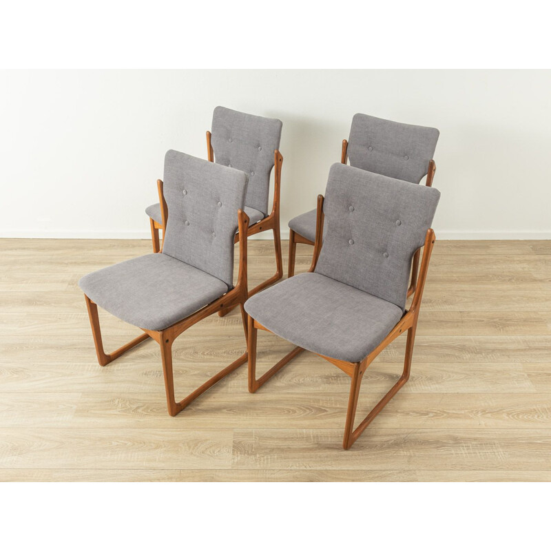 Set of 4 vintage solid wood chairs by Vamdrup Stolefabrik, 1960