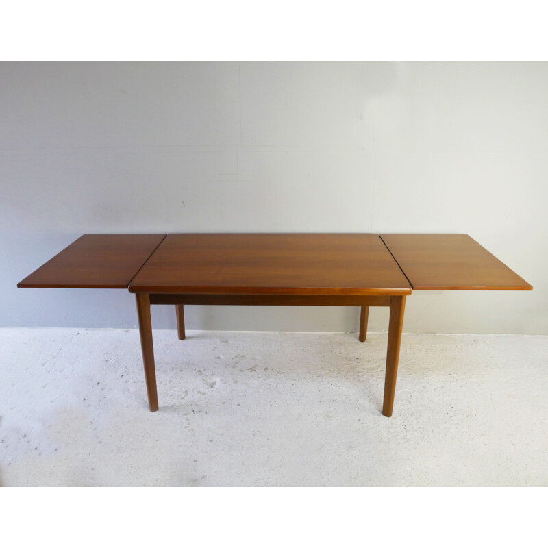 Mid century modern Danish extending draw leaf dining table by AM Mobler, 1960s