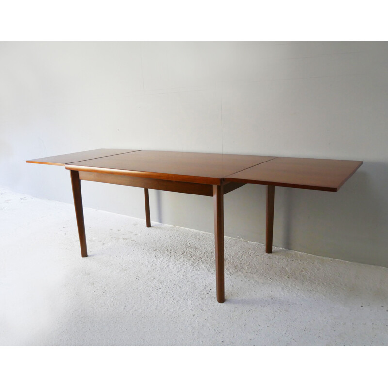 Mid century modern Danish extending draw leaf dining table by AM Mobler, 1960s