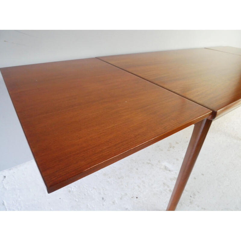 Mid century modern Danish extending draw leaf dining table by AM Mobler, 1960s