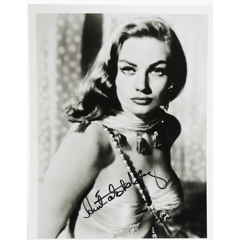 Vintage photo of Anita Ekberg signed