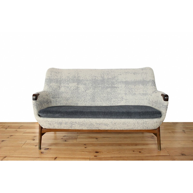 Vintage 2 seater sofa with new fabric, Erling TORVITS - 1950s