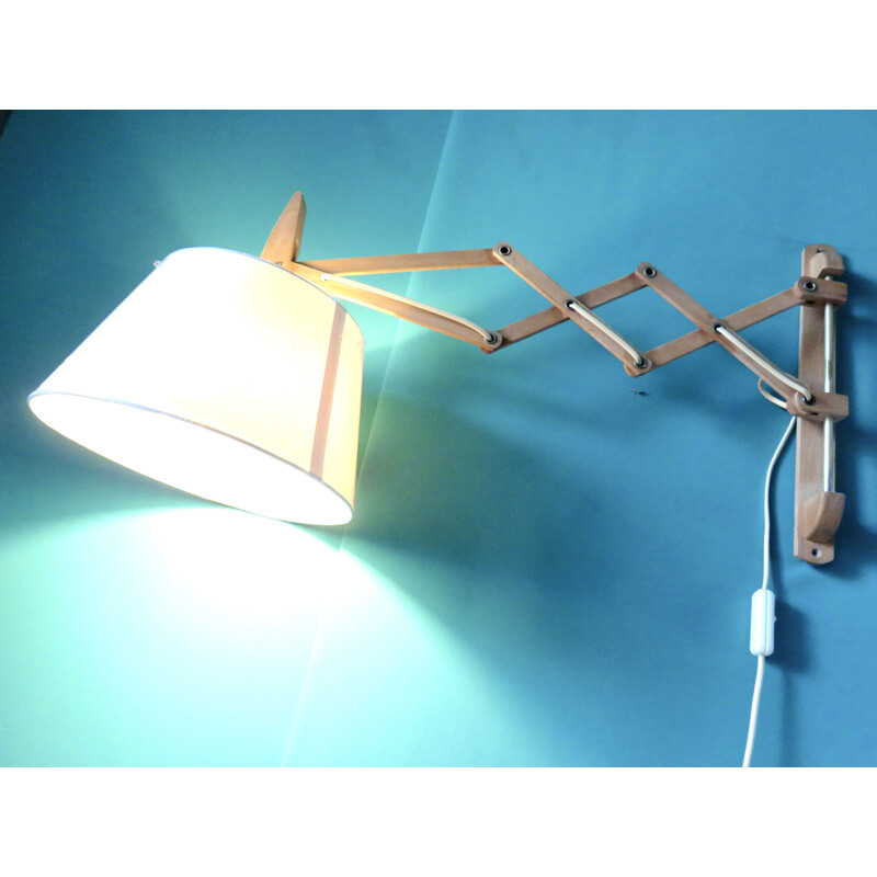 Vintage lichte eiken wandlamp, Denemarken 1970