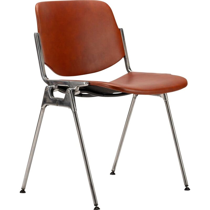 Vintage chair Tan by Giancarlo Piretti for Castelli Dsc Axis