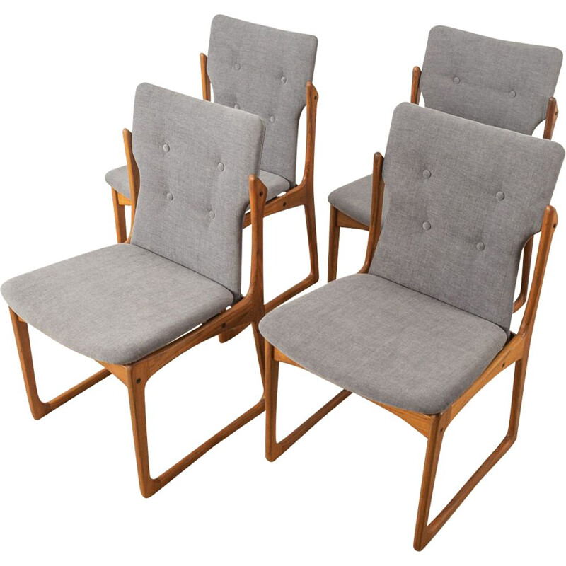 Set of 4 vintage solid wood chairs by Vamdrup Stolefabrik, 1960