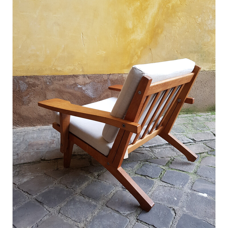 Pair of armchairs "GE-375" in oak, Hans J. WEGNER - 1960s