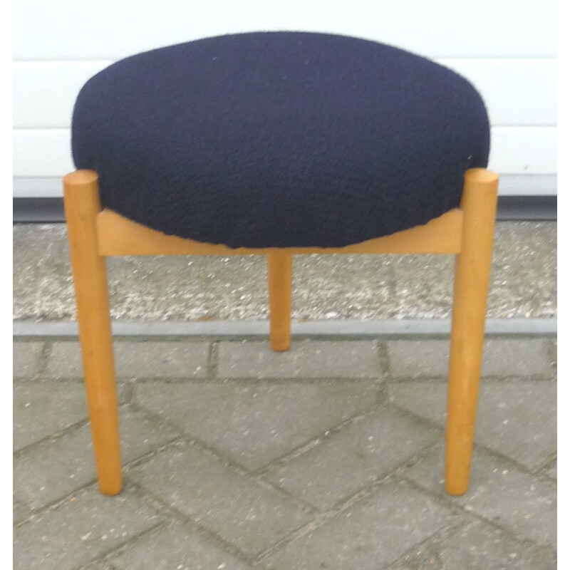 Dark blue wool Danish stool in beech - 1960s