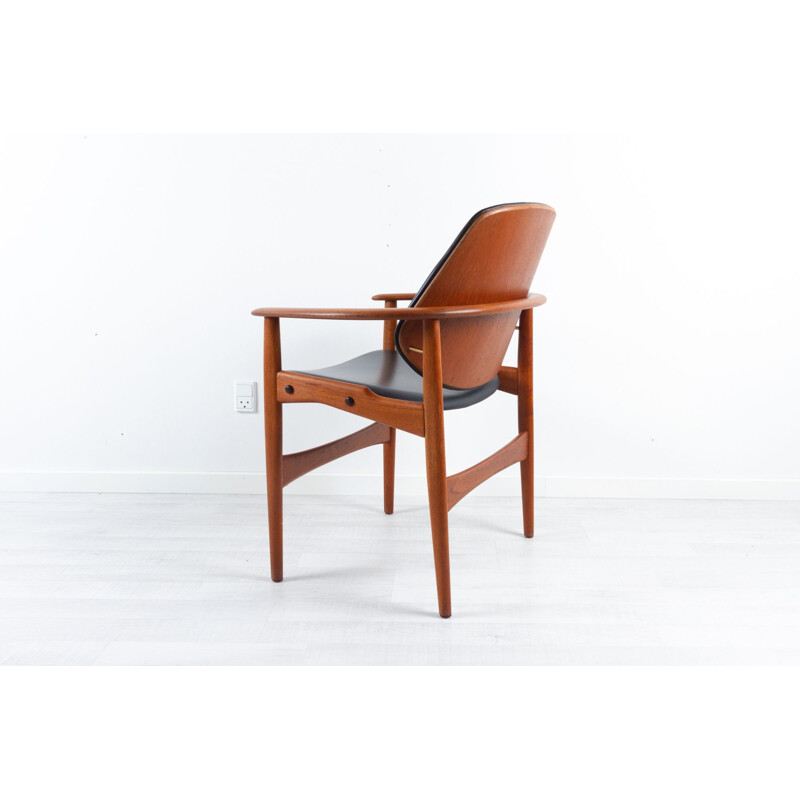 Vintage danish teak armchair by Arne Hovmand-Olsen for Jutex, 1960s