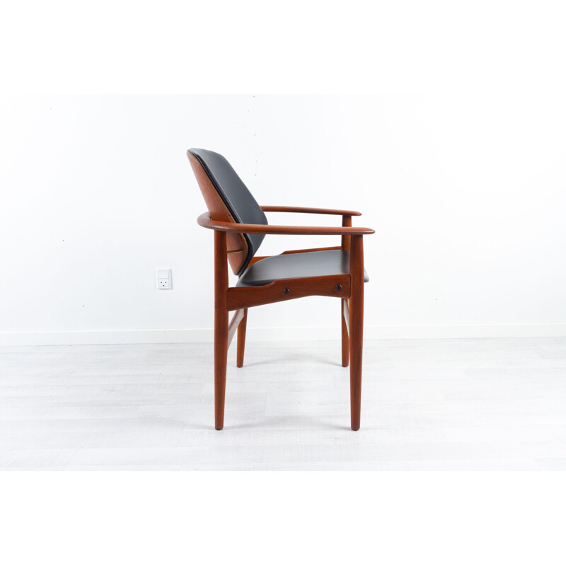 Vintage danish teak armchair by Arne Hovmand-Olsen for Jutex, 1960s