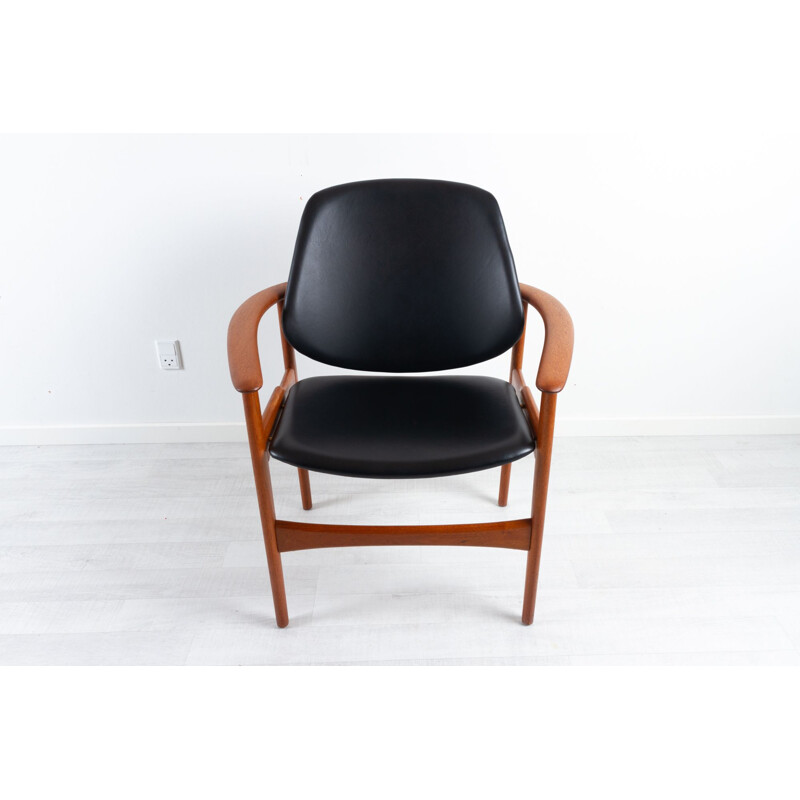 Vintage danish teak armchair by Arne Hovmand-Olsen for Jutex, 1960s