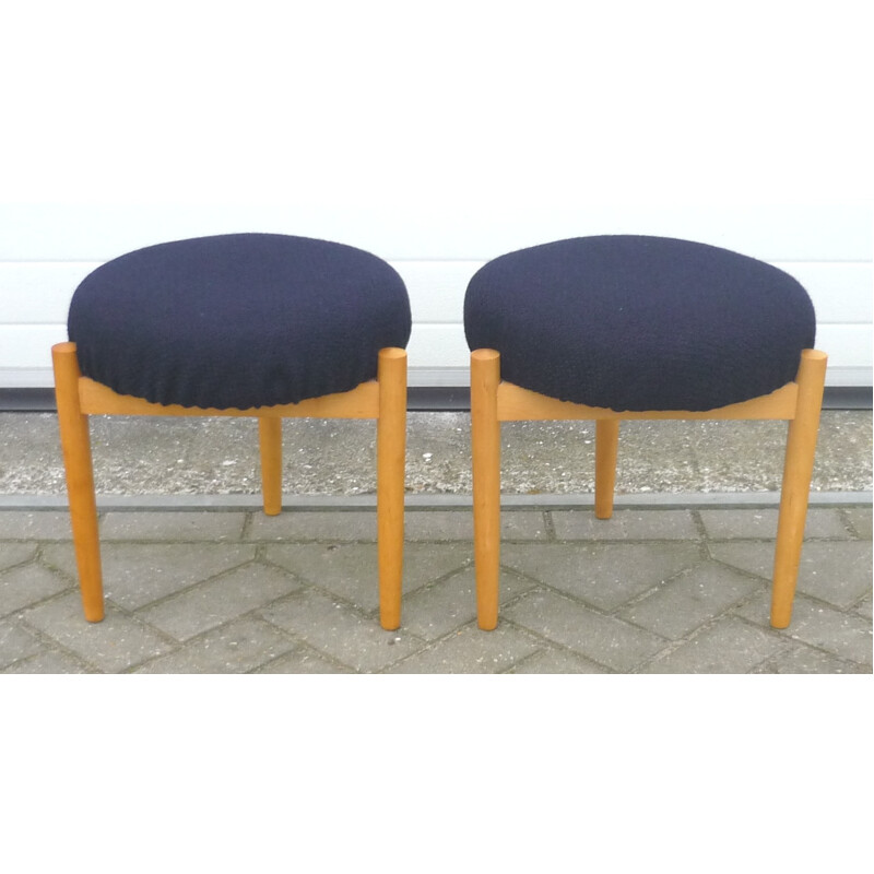 Dark blue wool Danish stool in beech - 1960s