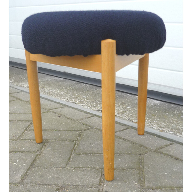 Dark blue wool Danish stool in beech - 1960s