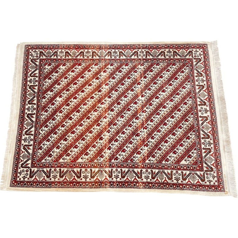 Vintage Persian rug with Azerbaijan Swallows, 130x182cm