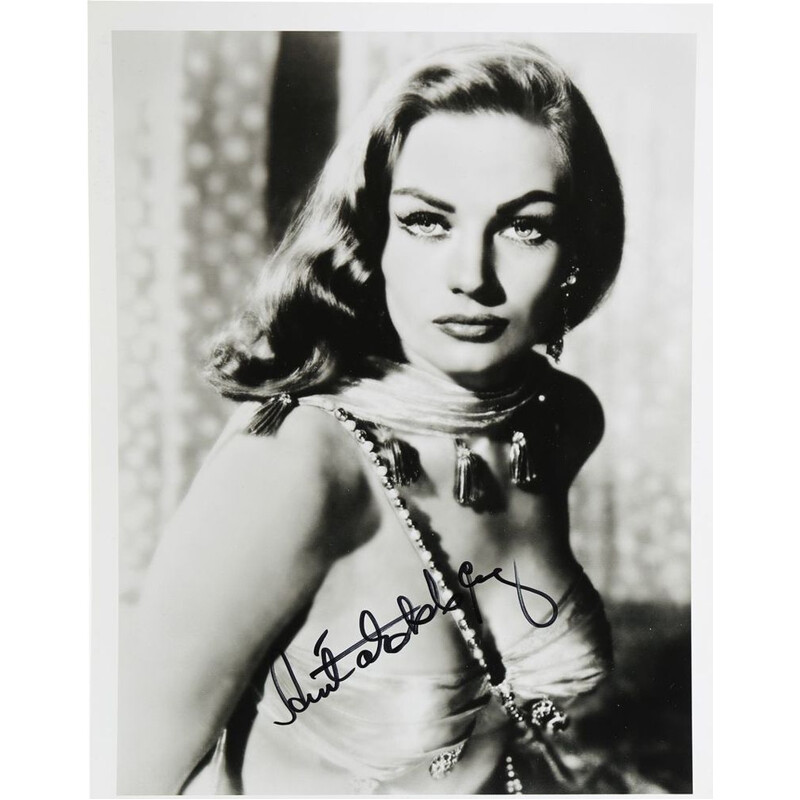 Vintage photo of Anita Ekberg signed