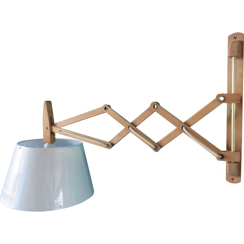 Vintage articulated wall lamp in light oak, Denmark 1970