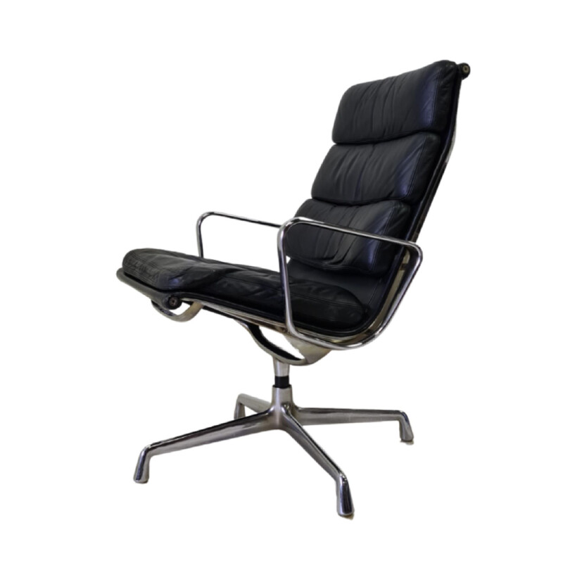 Mid-century EA 215 soft pad lounge chair by Eames for Herman Miller, USA 1960s