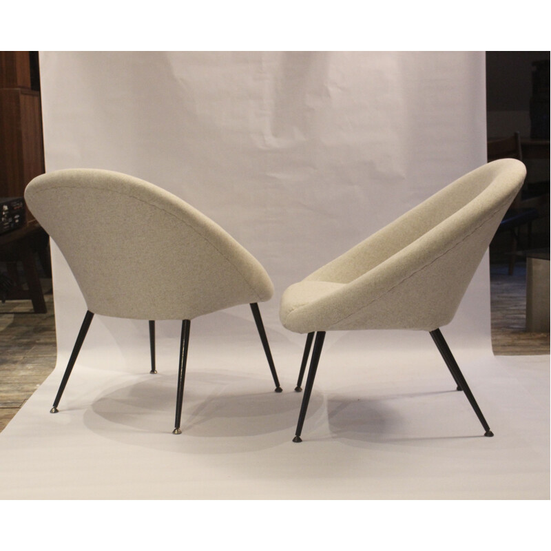 Pareja de sillones vintage "Ewa" en tejido blanco roto, Polonia 1970