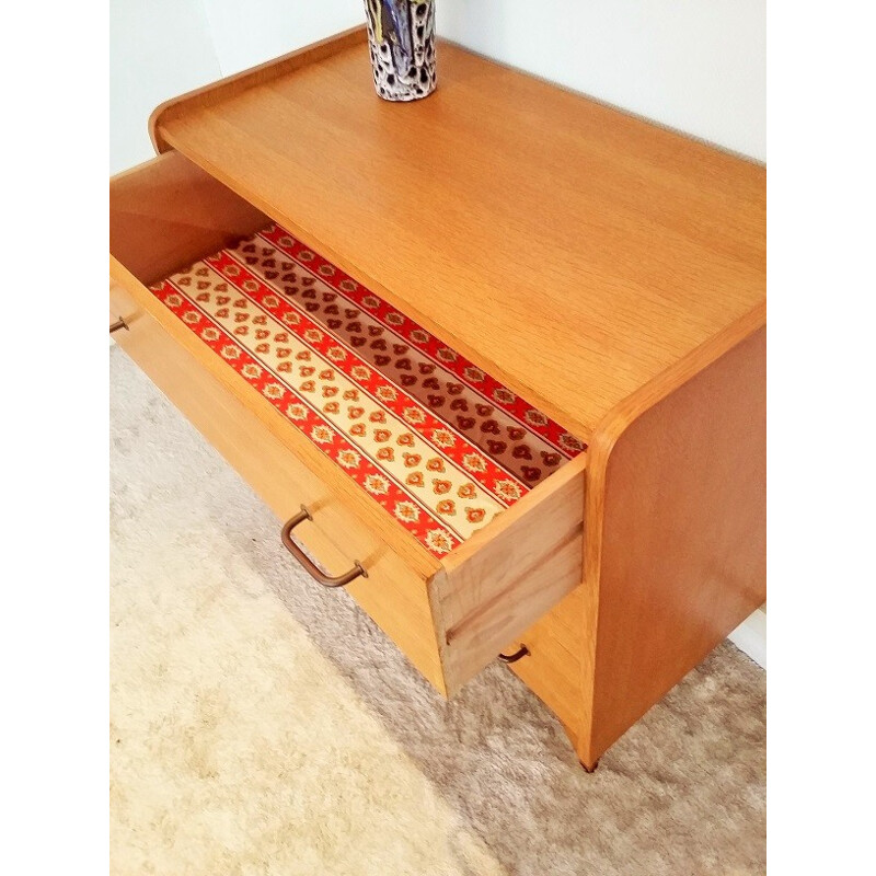 Small mid-century chest of drawers in oak - 1950s