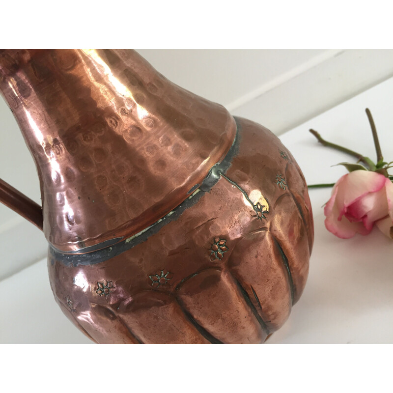 Vintage hammered copper pitcher vase