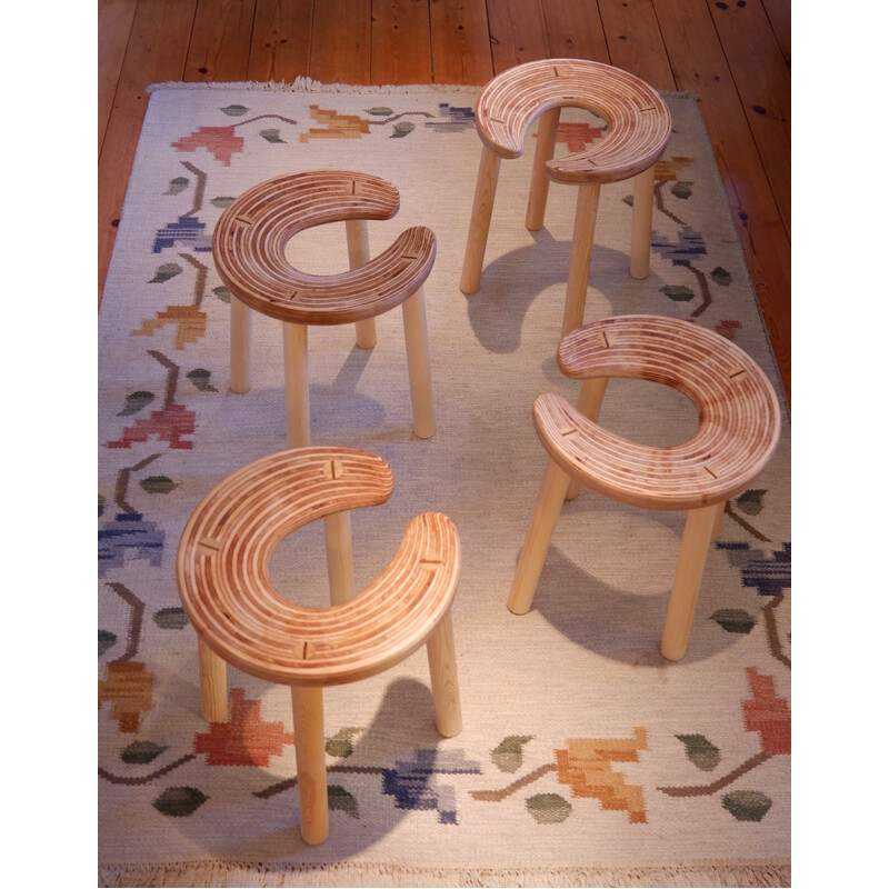 Set of mid-century 4 sauna stools for the Palace Hotel Helsinki, 1952