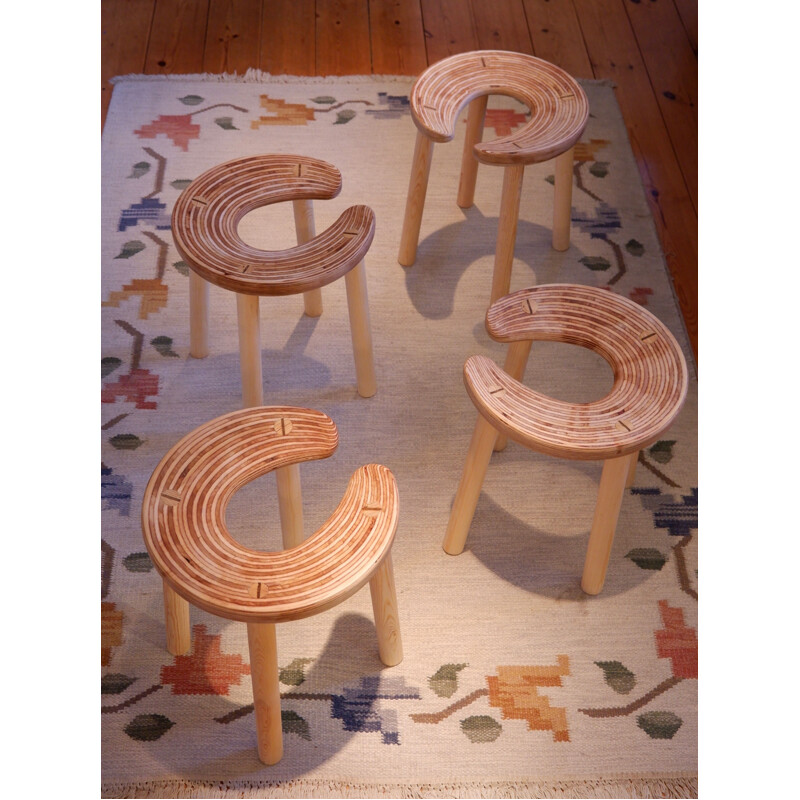 Set of mid-century 4 sauna stools for the Palace Hotel Helsinki, 1952