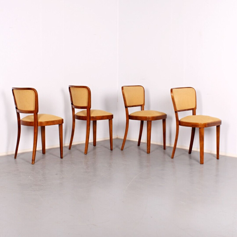 Set of 4 vintage chairs by Thonet
